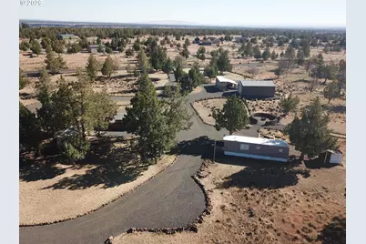 13729 SW Airfield Ln, Culver, OR 97734 - Photo 2