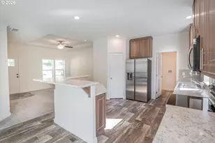 42276 Winberry Creek Rd, Fall Creek, OR 97438 - Photo 6