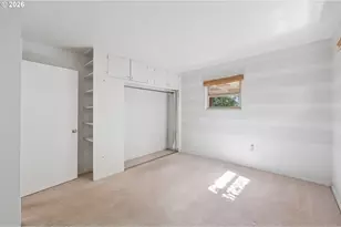 9040 N Oswego Ave, Portland, OR 97203 - Photo 16