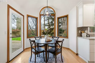 13282 Deerfield Ct, Lake Oswego, OR 97035 - Photo 18