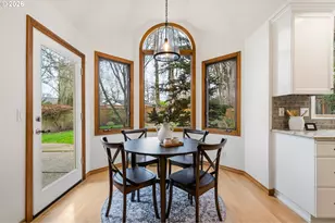 13282 Deerfield Ct, Lake Oswego, OR 97035 - Photo 18