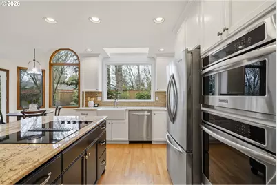 13282 Deerfield Ct, Lake Oswego, OR 97035 - Photo 14