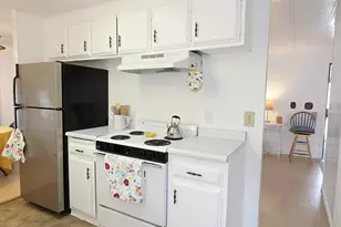 13045 SE Stark St, Portland, OR 97233 - Photo 8