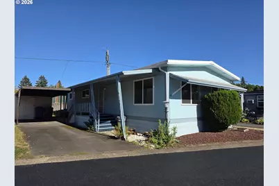13045 SE Stark St #112, Portland, OR 97233 - Photo 2