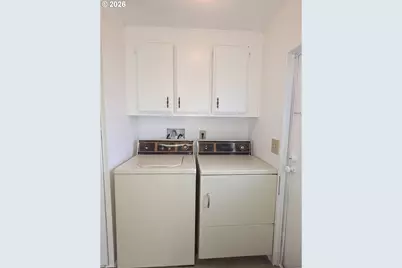 13045 SE Stark St #112, Portland, OR 97233 - Photo 12