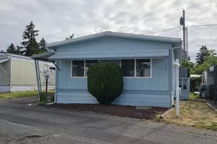 13045 SE Stark St, Portland, OR 97233 - Photo 2
