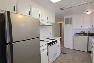 13045 SE Stark St, Portland, OR 97233 - Photo 10