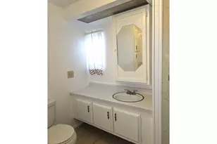 13045 SE Stark St, Portland, OR 97233 - Photo 26