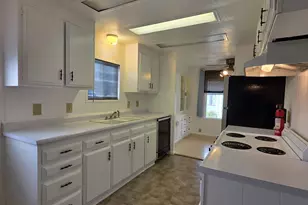 13045 SE Stark St, Portland, OR 97233 - Photo 8