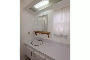 13045 SE Stark St, Portland, OR 97233 - Photo 20