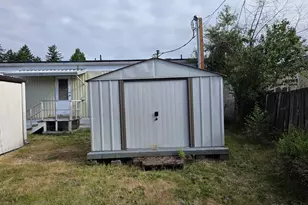 13045 SE Stark St, Portland, OR 97233 - Photo 32