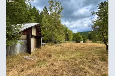 5184 Upper Cow Creek Rd, Azalea, OR 97410 - Photo 6