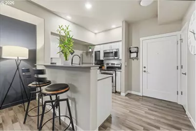16449 NW Chadwick Way #108, Portland, OR 97229 - Photo 2