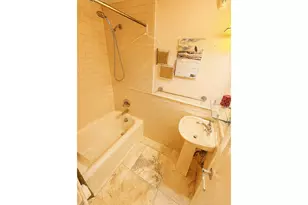 1005 SW Park Ave, Portland, OR 97205 - Photo 16