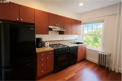 1005 SW Park Ave #707, Portland, OR 97205 - Photo 10
