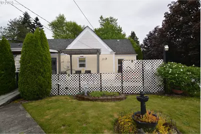 1605 7th Ave, Longview, WA 98632 - Photo 8