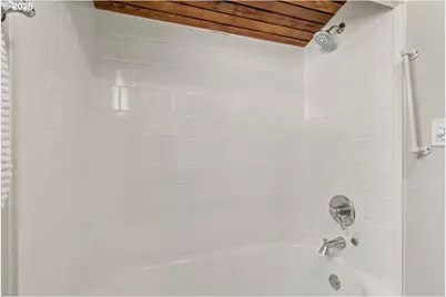 8501 SW 7th Ave, Portland, OR 97219 - Photo 18