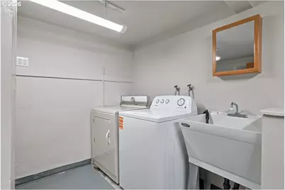 8501 SW 7th Ave, Portland, OR 97219 - Photo 26