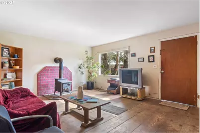 628 W 13th St, Port Orford, OR 97465 - Photo 6