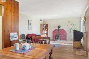 628 W 13th St, Port Orford, OR 97465 - Photo 6