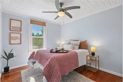 7922 N Ivanhoe St, Portland, OR 97203 - Photo 10