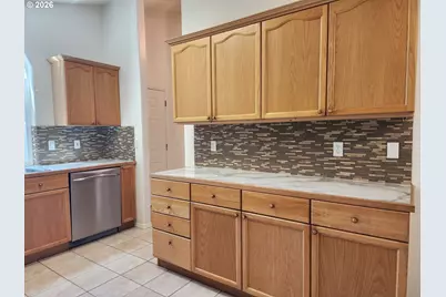 520 Lincoln Ln, Molalla, OR 97038 - Photo 6