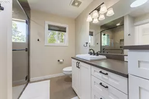 1198 Winsor Ave, North Bend, OR 97459 - Photo 18