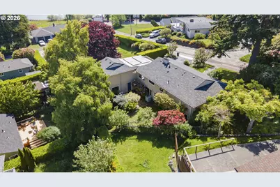 1198 Winsor Ave, North Bend, OR 97459 - Photo 42
