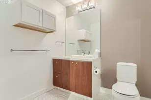 1926 W Burnside St, Portland, OR 97209 - Photo 8