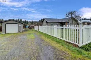 30518 S Wall St, Colton, OR 97017 - Photo 4