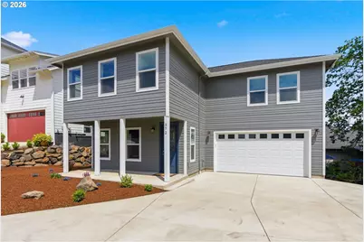 372 SW George Ct, Dundee, OR 97115 - Photo 1