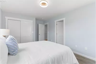 372 SW George Ct, Dundee, OR 97115 - Photo 24
