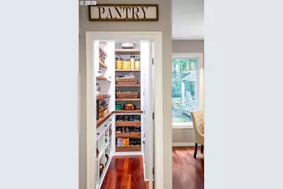 18977 Barton Rd, Lake Oswego, OR 97034 - Photo 12