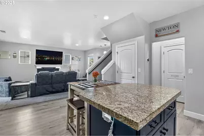 19135 Village Blvd, Sandy, OR 97055 - Photo 10