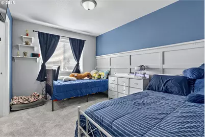 19135 Village Blvd, Sandy, OR 97055 - Photo 24