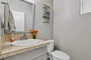 19135 Village Blvd, Sandy, OR 97055 - Photo 12