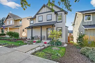 19135 Village Blvd, Sandy, OR 97055 - Photo 2