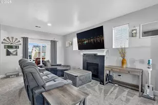 19135 Village Blvd, Sandy, OR 97055 - Photo 6