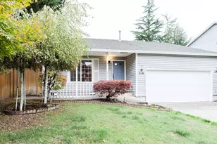 819 N Alexandra Dr, Newberg, OR 97132 - Photo 2