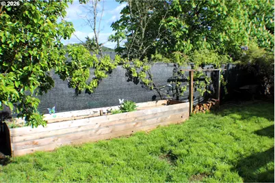 1477 NW Eden St, Roseburg, OR 97470 - Photo 24