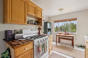 2219 SE 70th Ave, Portland, OR 97215 - Photo 12
