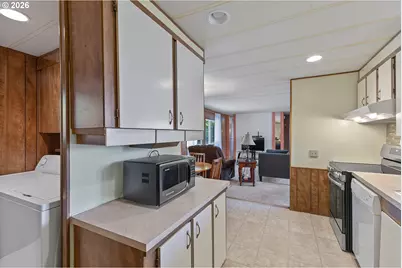 570 N 10th Ave #43, Cornelius, OR 97113 - Photo 8