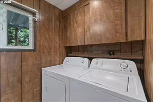 570 N 10th Ave, Cornelius, OR 97113 - Photo 12