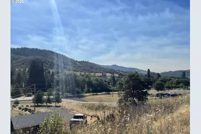 13471 Old Highway 99, Myrtle Creek, OR 97457 - Photo 10
