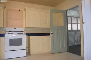 961 Jefferson St, Eugene, OR 97402 - Photo 8