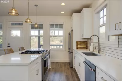 650 NE Lillian Ln, Depoe Bay, OR 97341 - Photo 14