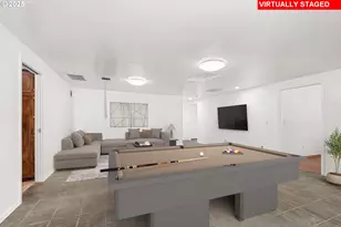 14980 Meadows Rd, White City, OR 97503 - Photo 16