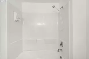 14980 Meadows Rd, White City, OR 97503 - Photo 22