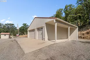 14980 Meadows Rd, White City, OR 97503 - Photo 28