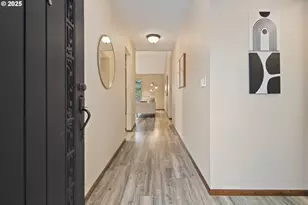 8200 SW Piute Ct, Tualatin, OR 97062 - Photo 4